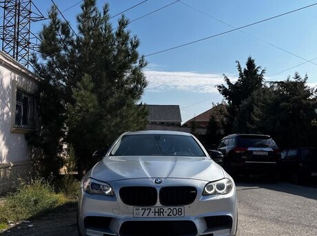 BMW 528