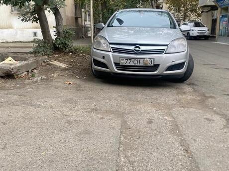 Opel Astra 2007