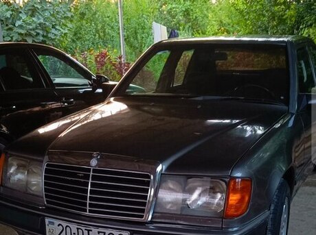 Mercedes E 230 1989