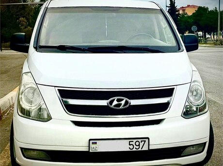 Hyundai H-1 2010