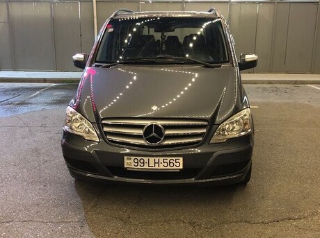 Mercedes Viano 2011