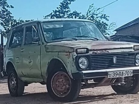 LADA (VAZ) Niva 1985