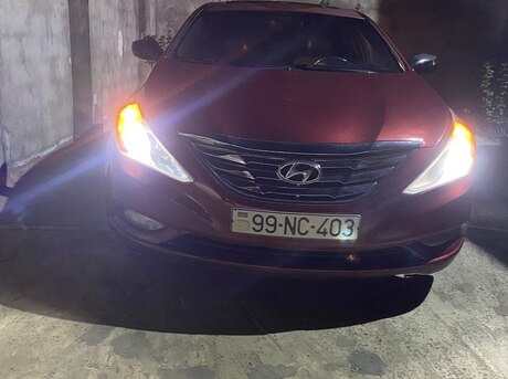 Hyundai Sonata 2011