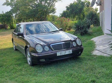 Mercedes E 220 d 2001
