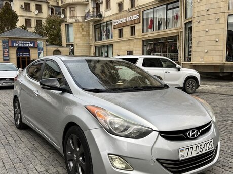 Hyundai Elantra 2011