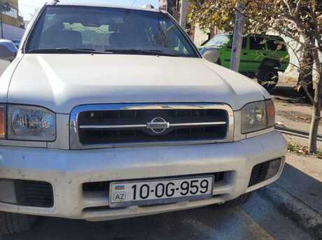 Nissan Pathfinder 2001