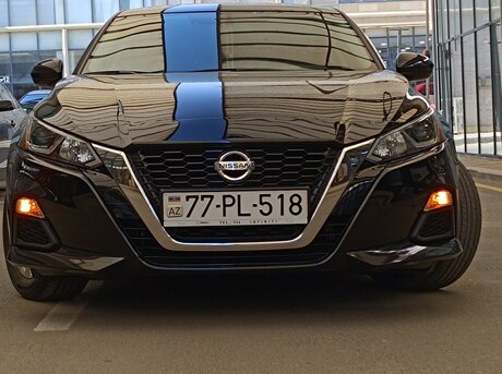 Nissan Altima 2021