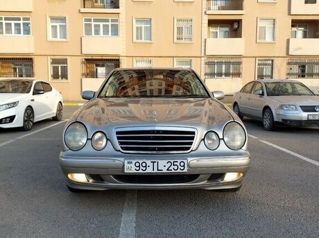 Mercedes E 240 2000