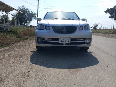 Mitsubishi Airtrek 2002
