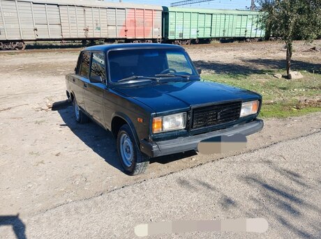 LADA (VAZ) 2107 2005
