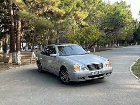 Mercedes E 270 2001