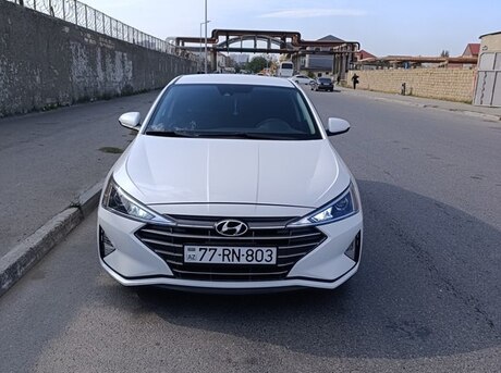 Hyundai Elantra 2018