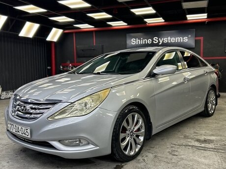 Hyundai Sonata 2011