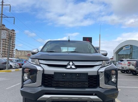 Mitsubishi L200 2023