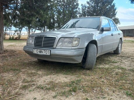 Mercedes E 220 1994