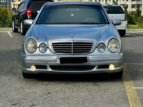 Mercedes E 220 d 2000