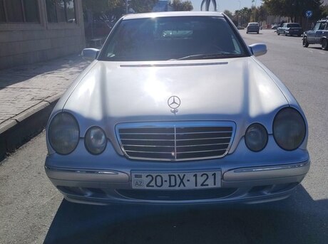 Mercedes E 200 2000