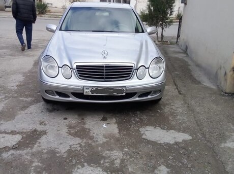 Mercedes E 240 2002