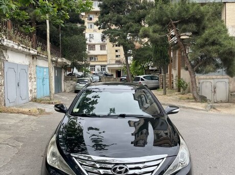Hyundai Sonata 2010