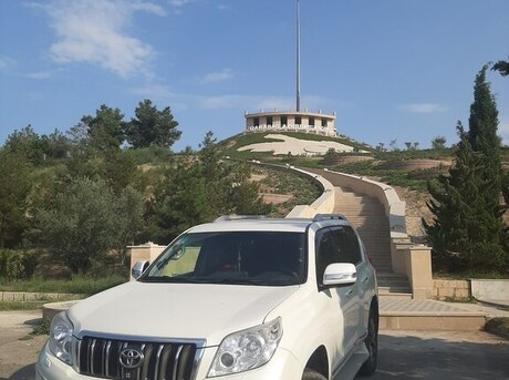 Toyota Land Cruiser Prado 2013