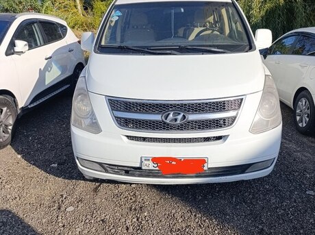 Hyundai H-1 2012