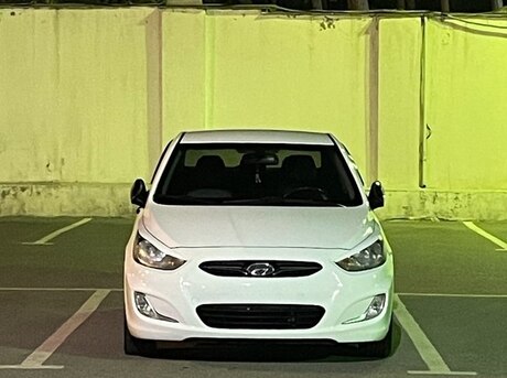 Hyundai Accent 2011