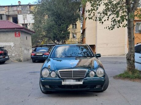 Mercedes E 270 2000