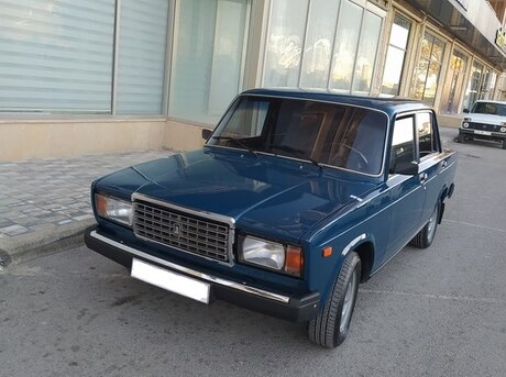 LADA (VAZ) 2107 2000