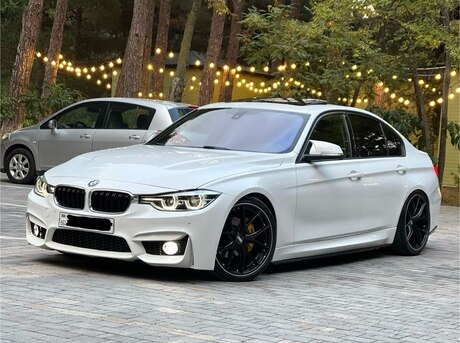 BMW 328 2016
