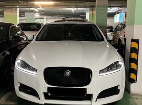 Jaguar XF 2012
