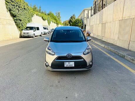 Toyota Sienta