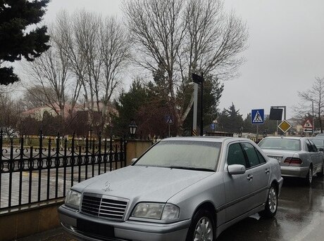 Mercedes C 230 1998