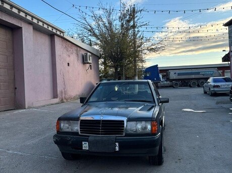 Mercedes 190 1990