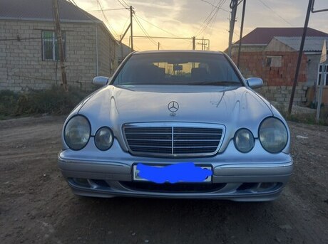 Mercedes E 220 d 2000