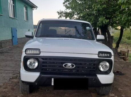 LADA (VAZ) Niva 2008