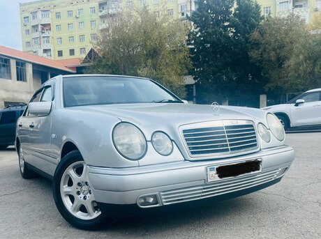 Mercedes E 240 1998