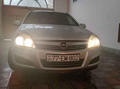 Opel Astra 2007