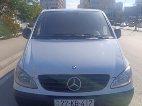 Mercedes Vito 111