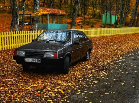 LADA (VAZ) 21099 2004