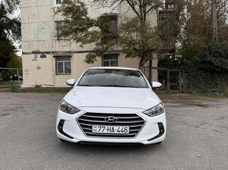 Hyundai Elantra 2015