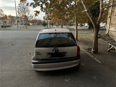 Opel Vita 1998