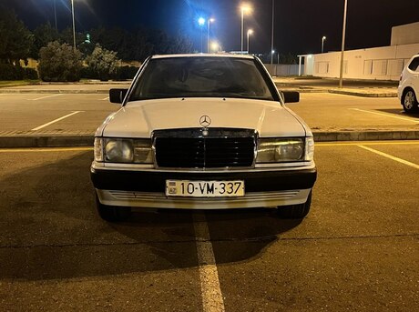 Mercedes 190 1990