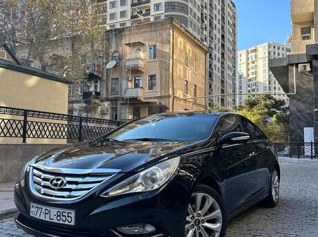 Hyundai Sonata 2010