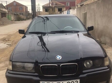 BMW 320 1993