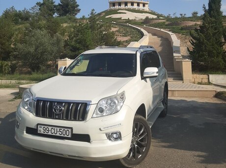 Toyota Land Cruiser Prado 2013