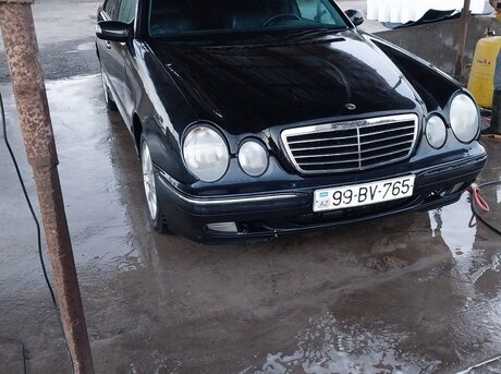 Mercedes E 220 d 2002