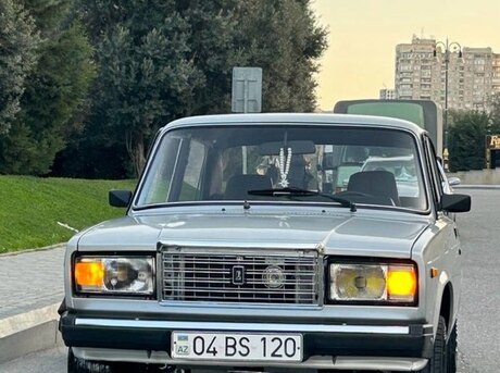 LADA (VAZ) 2107