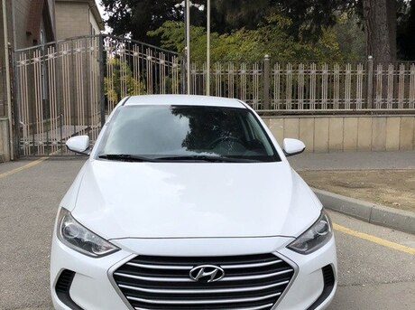 Hyundai Elantra 2017