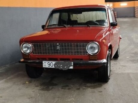 LADA (VAZ) 21013 1982
