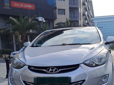 Hyundai Elantra 2011